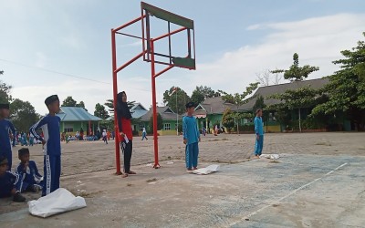 Semarak 17 Agustus Versi MIS Miftahul Ulum Kawal