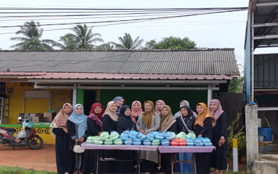 Berbagi Takjil Gratis Di Bulan Yang Penuh Keberkahan